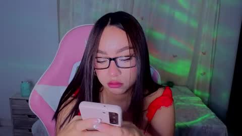 Snapshot of lyavalmont chatting on May 19, 2026, 1:56 am lyavalmont online show from May 19, 2026, 1:56 am