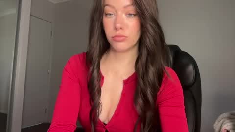 Lydia Owen online show from July 9, 2026, 12:04 am