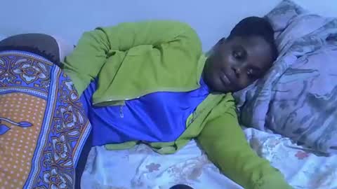 lyn_anna online show from April 27, 2026, 1:09 pm