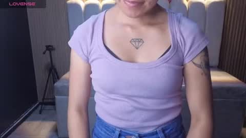lynn_turner_ online show from July 13, 2026, 1:03 pm