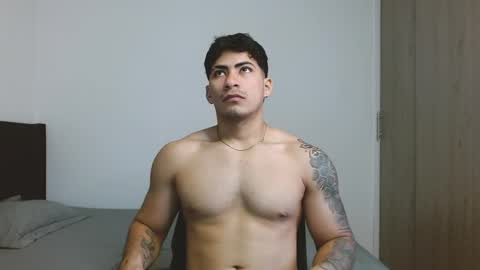 Snapshot of m1chaelx_ chatting on April 5, 2026, 4:04 pm MICHAEL online show from April 5, 2026, 4:04 pm