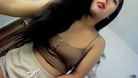 Janelovesu online show from June 10, 2026, 12:00 am