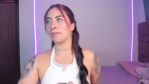Sara online show from June 12, 2026, 4:44 am