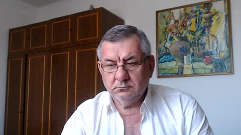 Macho online show from June 14, 2026, 1:24 pm