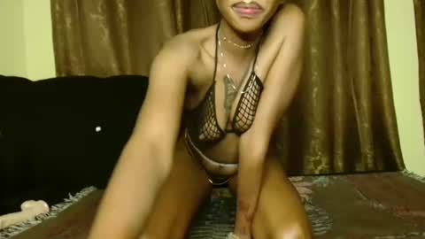 queency online show from January 11, 2025, 1:53 pm