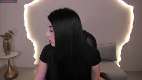 Maddison online show from June 9, 2026, 7:25 pm