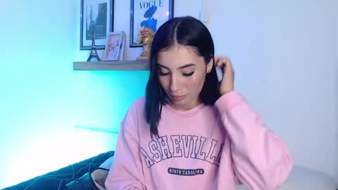 Snapshot of madissonkay chatting on May 7, 2026, 7:08 pm online show from May 7, 2026, 7:08 pm