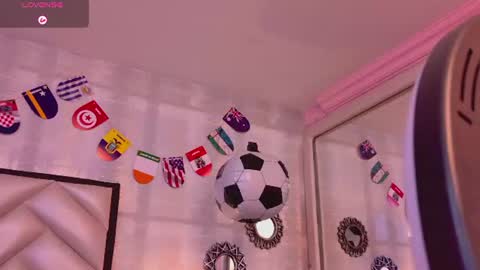 MadissonPayton online show from July 1, 2026, 1:24 pm