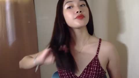 Snapshot of mae_luna chatting on July 17, 2026, 4:08 am mae_luna online show from July 17, 2026, 4:08 am