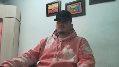 Snapshot of magic_milk23 chatting on November 15, 2025, 7:38 am magic_milk23 online show from November 15, 2025, 7:38 am