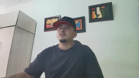 Snapshot of magic_milk23 chatting on November 18, 2025, 6:45 pm magic_milk23 online show from November 18, 2025, 6:45 pm