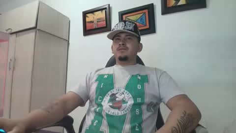 Snapshot of magic_milk23 chatting on November 20, 2025, 10:59 am magic_milk23 online show from November 20, 2025, 10:59 am