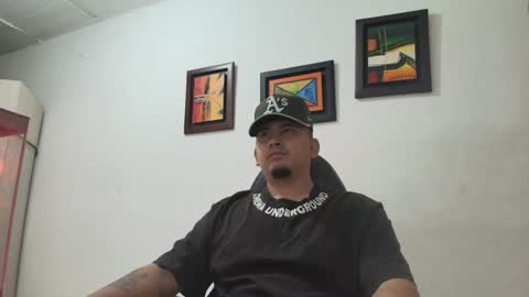 Snapshot of magic_milk23 chatting on December 2, 2025, 3:45 am magic_milk23 online show from December 2, 2025, 3:45 am