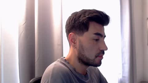 Snapshot of magicloganx chatting on April 30, 2026, 8:57 pm Andres online show from April 30, 2026, 8:57 pm
