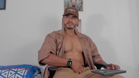 Magnusclark online show from May 10, 2026, 7:19 pm