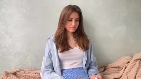 Snapshot of maiabarthe chatting on May 14, 2026, 8:32 am M I A online show from May 14, 2026, 8:32 am