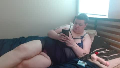 Alyx online show from June 27, 2026, 8:03 pm