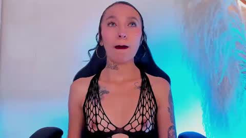 Mailyn  online show from June 15, 2026, 11:34 am