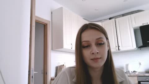 Snapshot of mairytriss chatting on July 6, 2026, 8:33 am Alice online show from July 6, 2026, 8:33 am