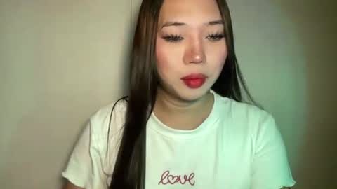 Snapshot of makemesquirt_xxx chatting on August 3, 2026, 1:04 am KEANA online show from August 3, 2026, 1:04 am