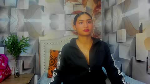 Snapshot of malaika_chalo chatting on August 4, 2026, 12:19 pm M A L A I K A online show from August 4, 2026, 12:19 pm
