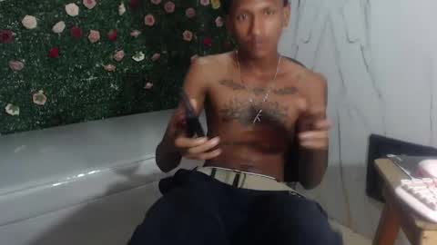 Snapshot of man_sant11 chatting on June 5, 2026, 5:07 pm man_sant11 online show from June 5, 2026, 5:07 pm