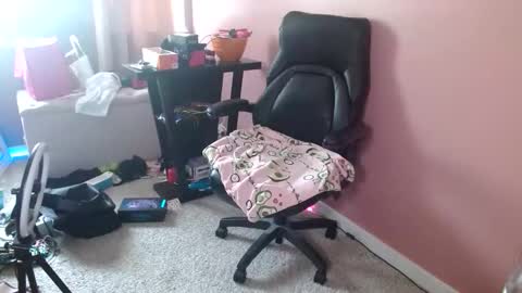 Snapshot of mandybabyxxx chatting on May 17, 2026, 7:43 pm MandyBabyXXX online show from May 17, 2026, 7:43 pm