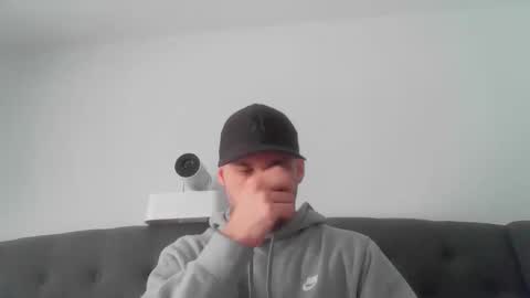 manop01 online show from March 22, 2026, 2:31 pm