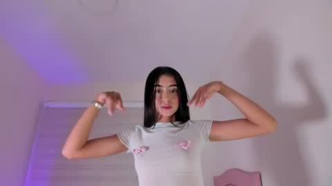 Snapshot of mara_galle chatting on July 15, 2026, 12:32 pm Mara online show from July 15, 2026, 12:32 pm