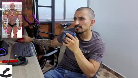 Snapshot of marckmuscle chatting on June 8, 2026, 10:43 pm Marck Independent model online show from June 8, 2026, 10:43 pm