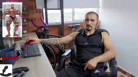 Snapshot of marckmuscle chatting on June 11, 2026, 10:52 pm Marck Independent model online show from June 11, 2026, 10:52 pm