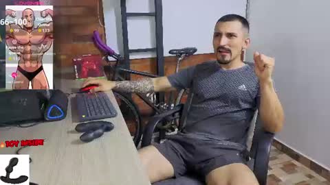 Snapshot of marckmuscle chatting on July 8, 2026, 12:15 am Marck Independent model online show from July 8, 2026, 12:15 am