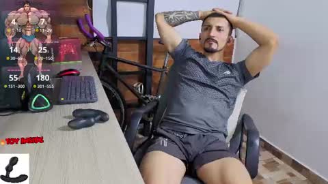 Snapshot of marckmuscle chatting on July 17, 2026, 12:50 am Marck Independent model online show from July 17, 2026, 12:50 am