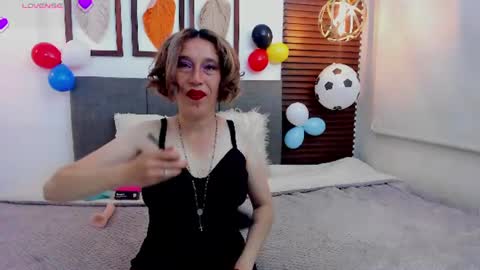 Snapshot of margott_mature chatting on July 8, 2026, 12:31 pm Margott online show from July 8, 2026, 12:31 pm
