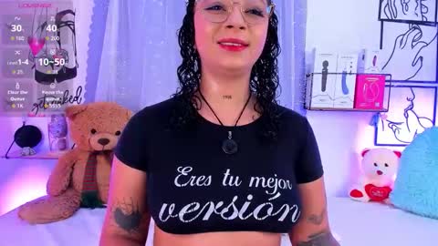 Mari Sweett  online show from May 21, 2026, 4:58 pm
