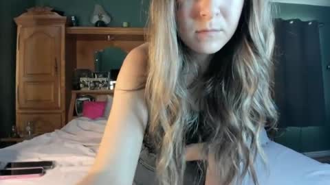 Pinkkitty online show from June 30, 2026, 12:00 am