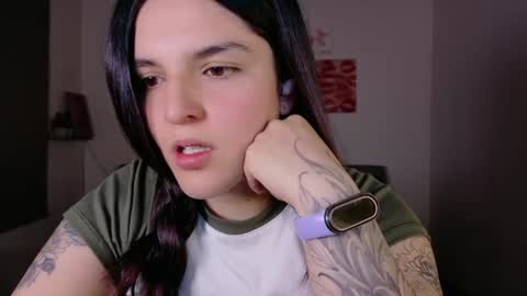 mariangeel_ online show from July 2, 2026, 3:23 am