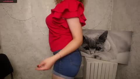 Snapshot of mariatess_ chatting on July 16, 2026, 11:27 am Mariia online show from July 16, 2026, 11:27 am