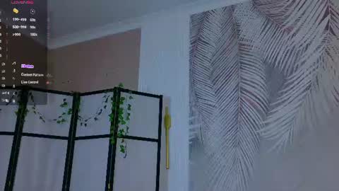 Snapshot of marie_diaze chatting on June 18, 2026, 5:08 am Marie LEAVE YOUR WITH ME online show from June 18, 2026, 5:08 am