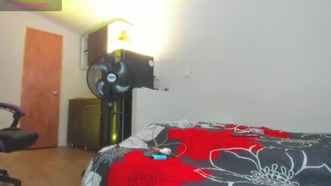 mariiahneedles online show from July 20, 2026, 11:07 pm