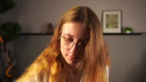 Kate online show from June 21, 2026, 3:20 am