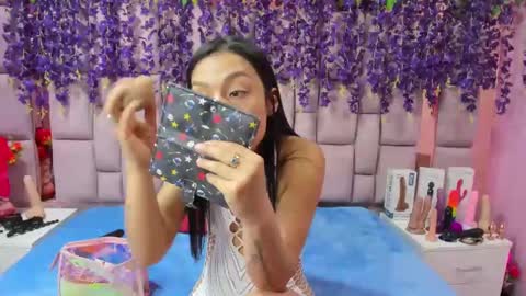 Marly Anal  online show from December 11, 2024, 6:09 pm