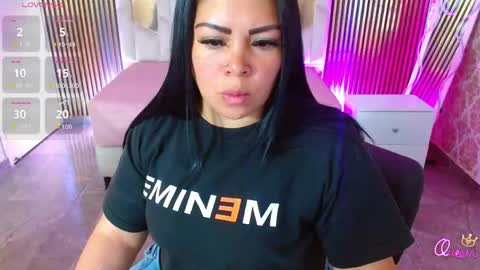 Snapshot of martina_tay chatting on May 22, 2026, 3:02 am Hey im martina online show from May 22, 2026, 3:02 am