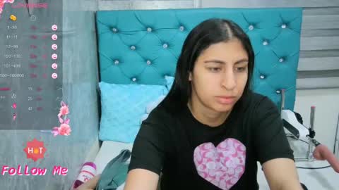  Mary Moon  online show from May 20, 2026, 10:32 am