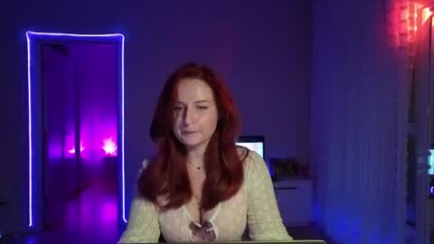 SirenVictoria online show from July 10, 2026, 9:39 pm