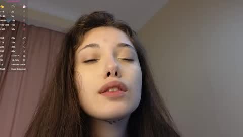 Hi Im Olivia Im new here3 online show from May 29, 2026, 3:04 am