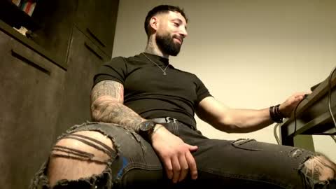masculineguy69 online show from May 21, 2026, 10:28 pm