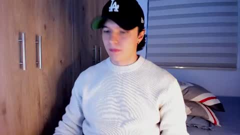 mastrangelo_x online show from June 27, 2026, 5:01 am