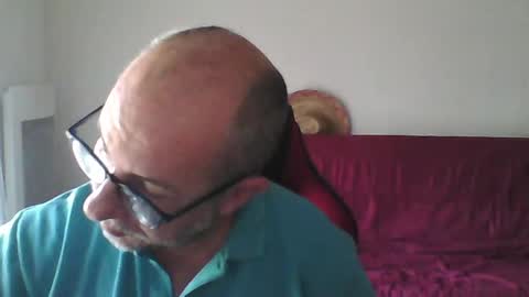 Snapshot of mat11efou chatting on July 2, 2026, 9:15 am mat11efou online show from July 2, 2026, 9:15 am