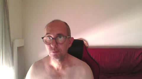 Snapshot of mat11efou chatting on July 6, 2026, 1:08 pm mat11efou online show from July 6, 2026, 1:08 pm